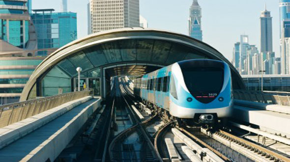 Dubai Metrosu, 47 istasyon ve 2 hattan (Kırmızı ve Yeşil) oluşan 74,6 km’lik bir toplu  taşıma sistemidir. 