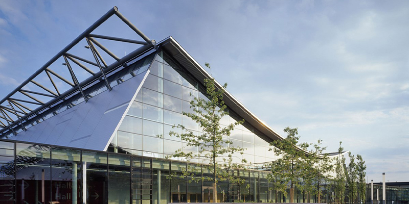 With its modern architecture and spacious halls, Messe Stuttgart is a centre where every visitor can enjoy trade fairs.