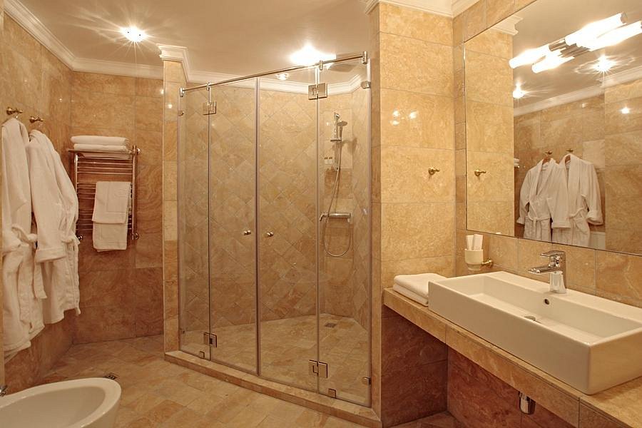 Tayozhnyij mini-hotel banyo