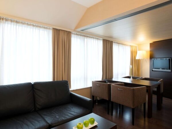 nh dusseldorf koenigsallee | dusseldorf almanya | otel bilgileri | dixifuar - görsel 2