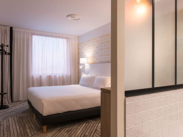 the originals boutique montmartre paris | paris fransa | dixifuar - görsel 3