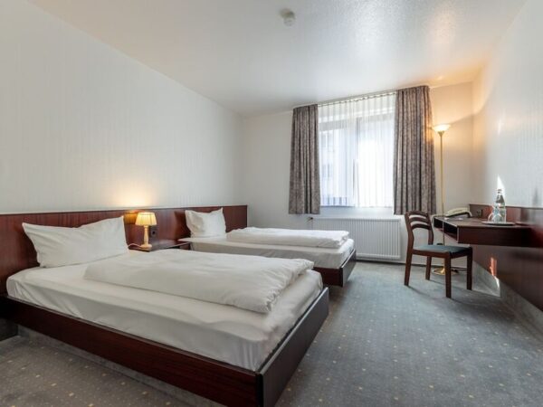 trip inn krefeld dusseldorf | dusseldorf almanya |dixifuar - görsel 2