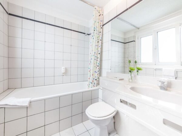 viktoria neuss dusseldorf | dusseldorf almanya | otel bilgileri | dixifuar - görsel 2