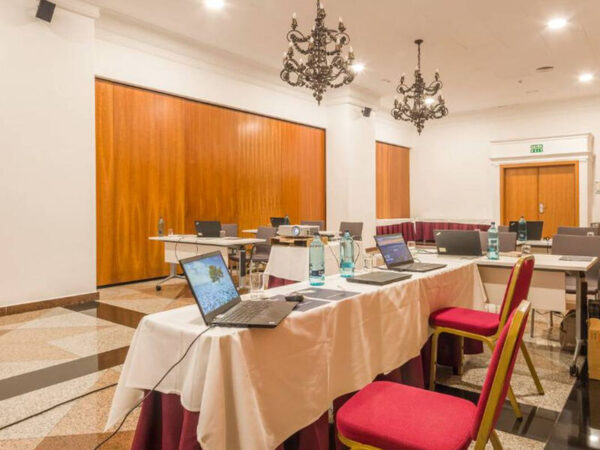 hotel ilunion les corts spa | barselona i̇spanya | dixifuar - görsel 4