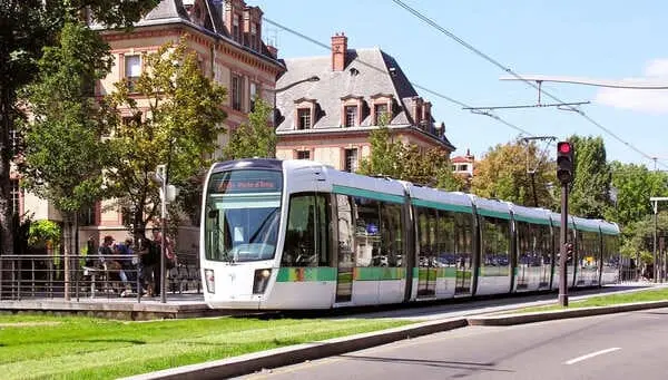 paris tramway otob&uuml;s